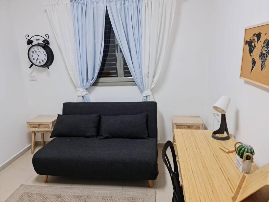 מרחק נגיעה בתקווה Appartement Petach Tikva Buitenkant foto